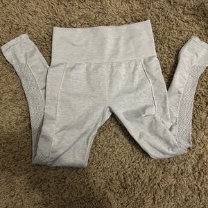 Light gray Fabletics leggings